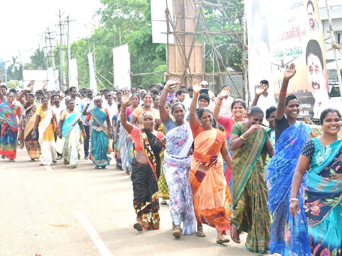 ap cm ys jagan tour visakhapatnam vizianagaram photos - Sakshi1