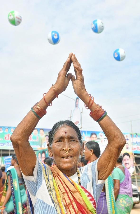 ap cm ys jagan tour visakhapatnam vizianagaram photos - Sakshi12