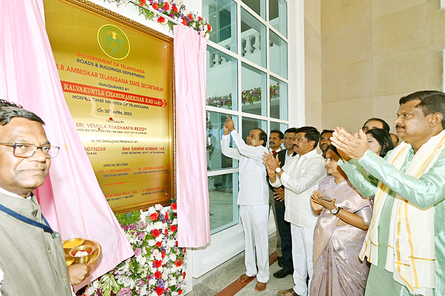 CM KCR Inaugurates New Telangana Secretariat Building Photos - Sakshi11