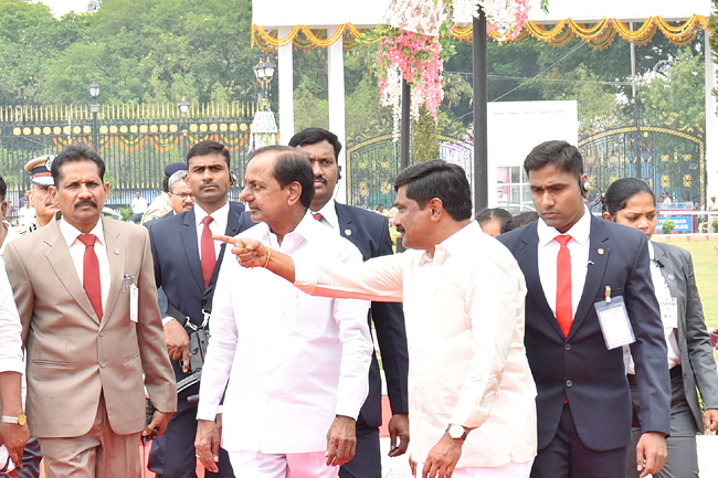 CM KCR Inaugurates New Telangana Secretariat Building Photos - Sakshi19