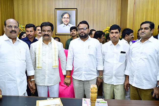 Telangana Ministers received chambers in the new Secretariat Photos - Sakshi7