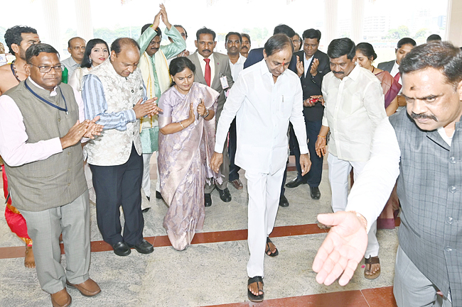 CM KCR Inaugurates New Telangana Secretariat Building Photos - Sakshi8