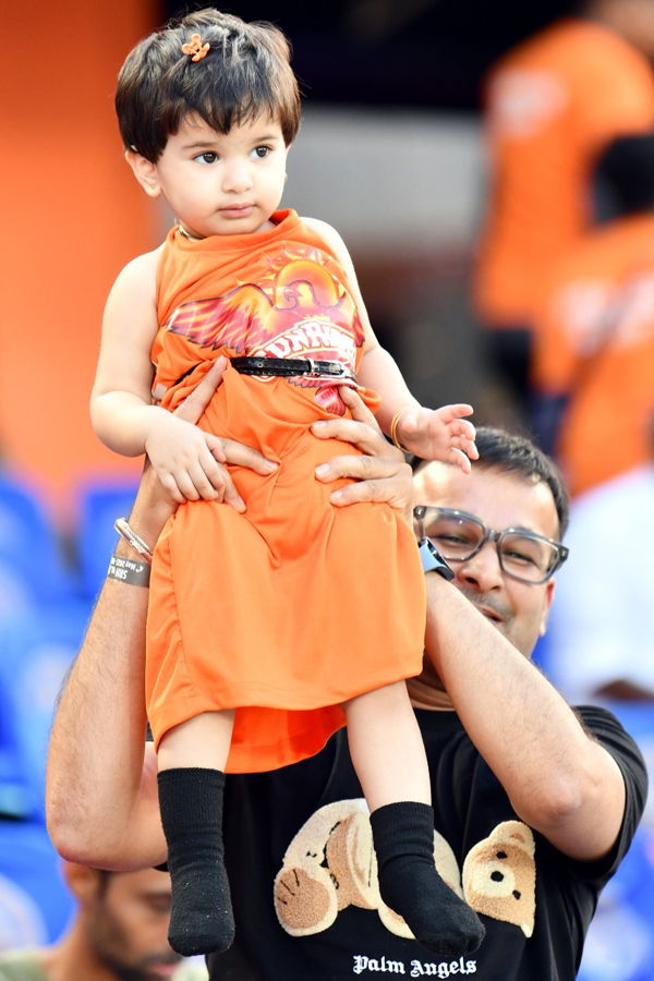 Fans in Uppal Cricket Stadium Photos - Sakshi8