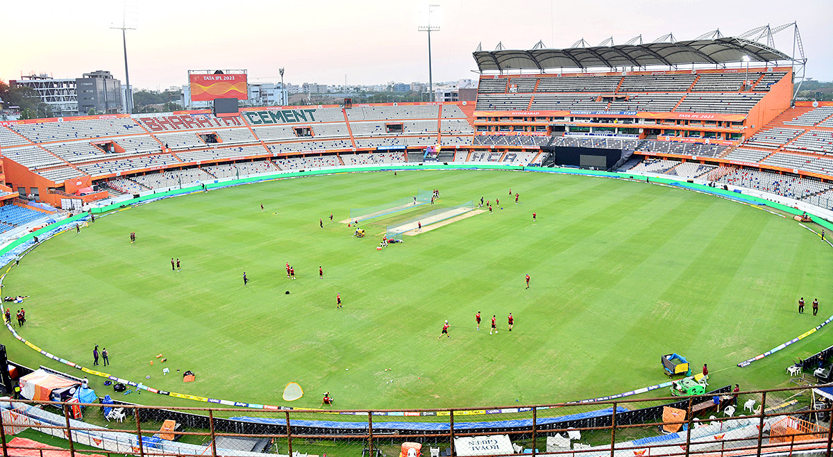 SRHvsKKR Players Practice In Uppal Stadium - Sakshi10