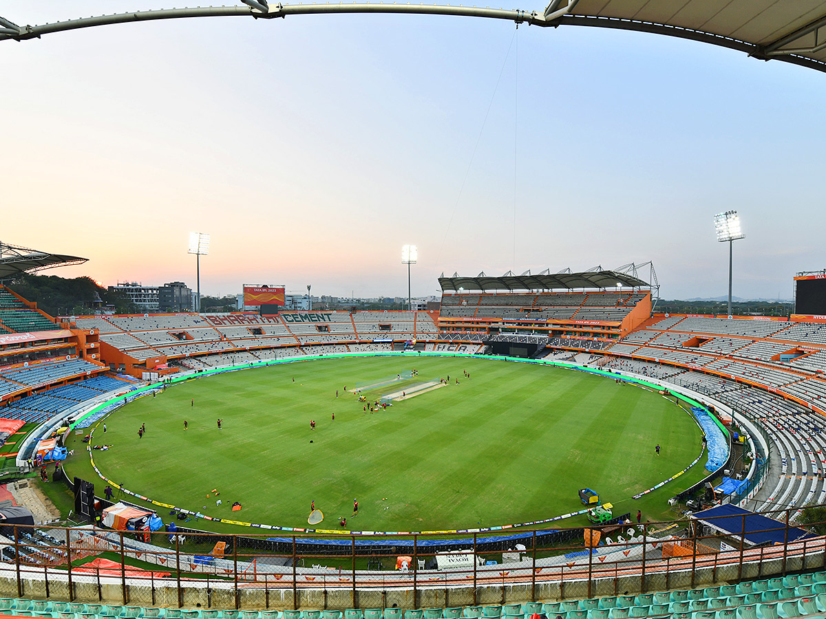 SRHvsKKR Players Practice In Uppal Stadium - Sakshi3