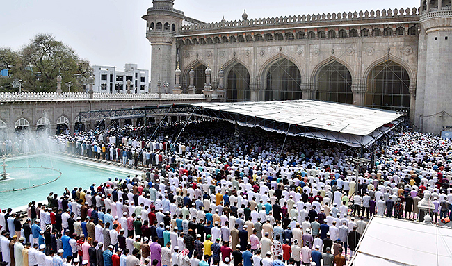 Ramadan 2023 at Hyderabad Photo Gallery - Sakshi14