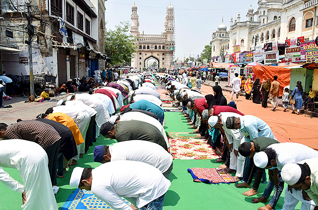 Ramadan 2023 at Hyderabad Photo Gallery - Sakshi6