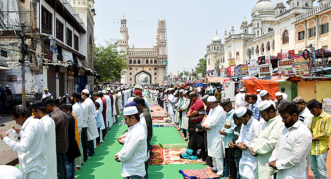 Ramadan 2023 at Hyderabad Photo Gallery - Sakshi7