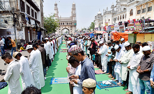 Ramadan 2023 at Hyderabad Photo Gallery - Sakshi10