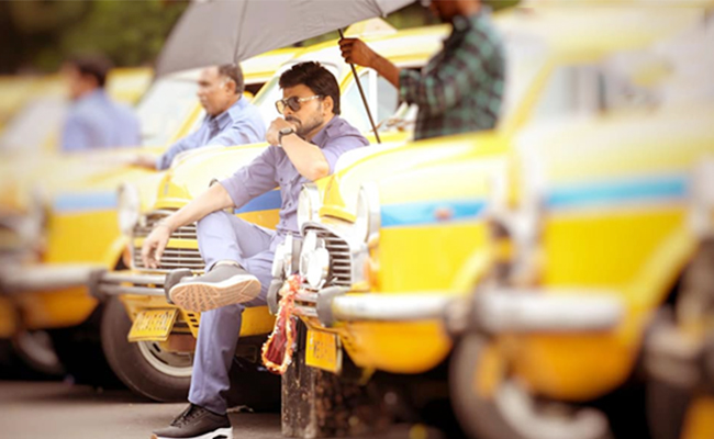 Chiranjeevi Spotted Driving The Iconic Yellow Taxi In Kolkata - Sakshi15