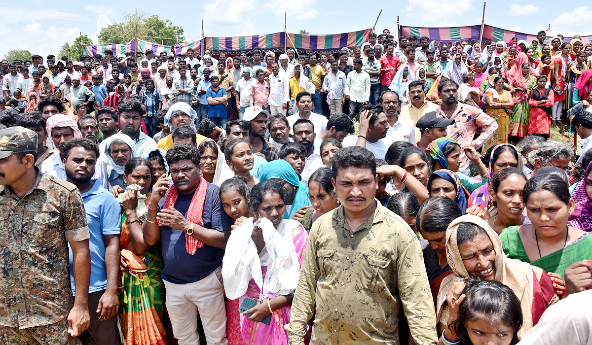 State funeral For Martyred Army Jawan In Karimnagar  - Sakshi6