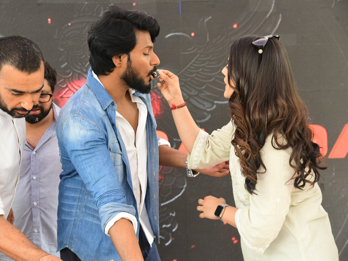 Sundeep Kishan: Ooru Peru Bhairavakona Teaser Launch and Birthday Celebration Photos - Sakshi12