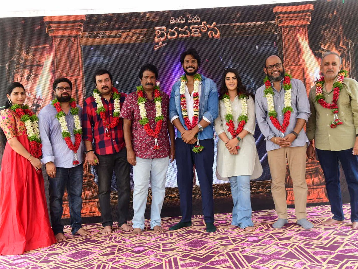 Sundeep Kishan: Ooru Peru Bhairavakona Teaser Launch and Birthday Celebration Photos - Sakshi14