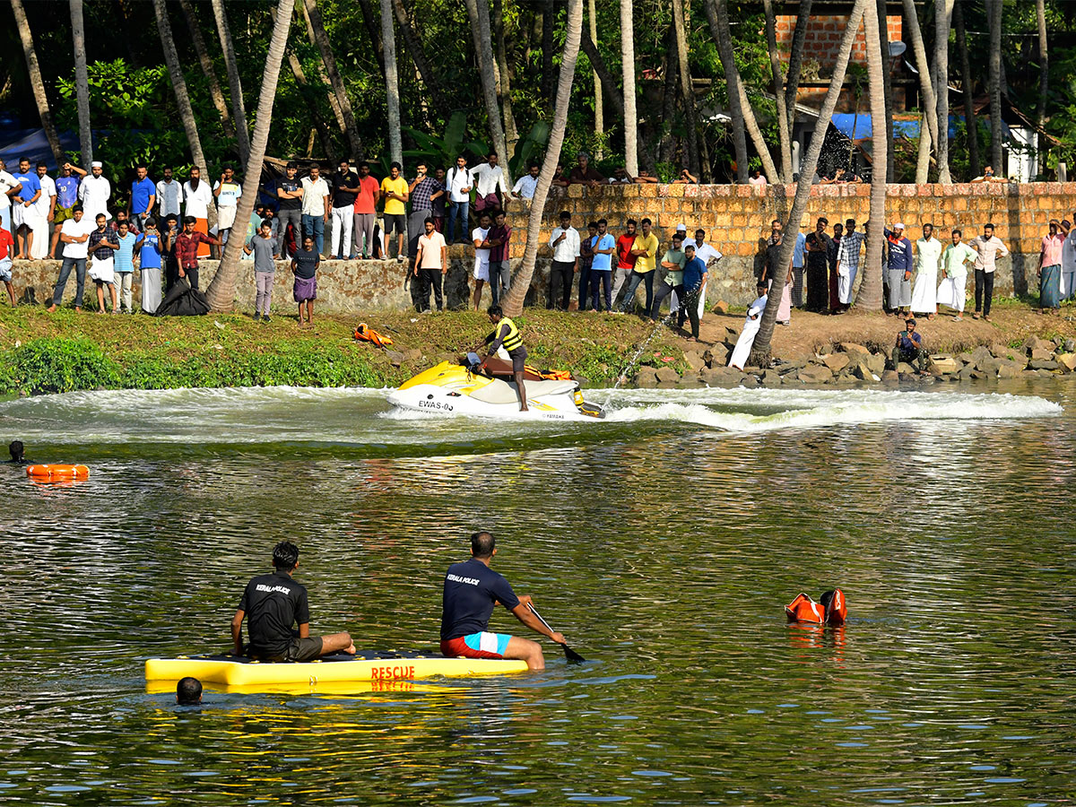 tourist boat that capsized in Malappuram, Kerala Pics - Sakshi9