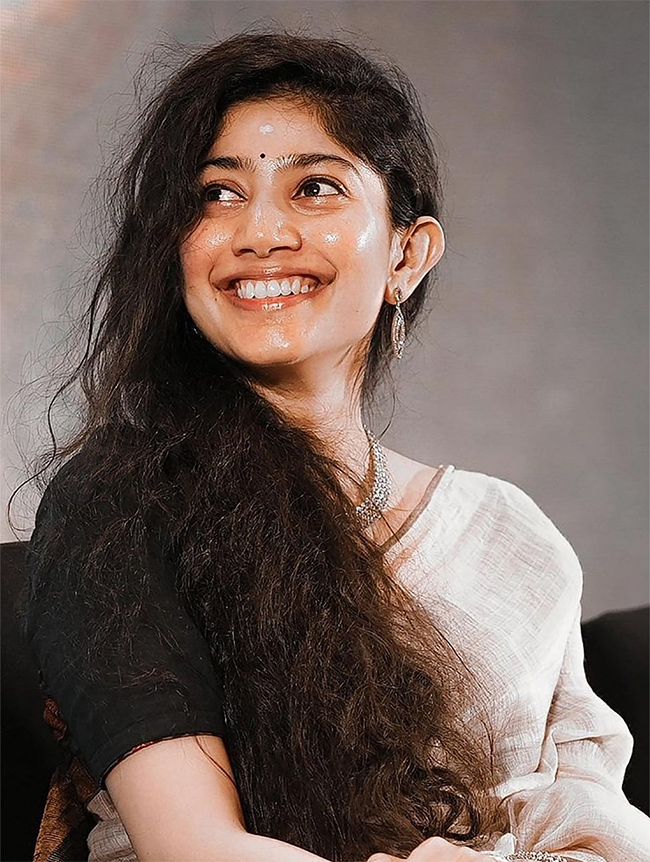 Actress Sai Pallavi Special Photos - Sakshi7