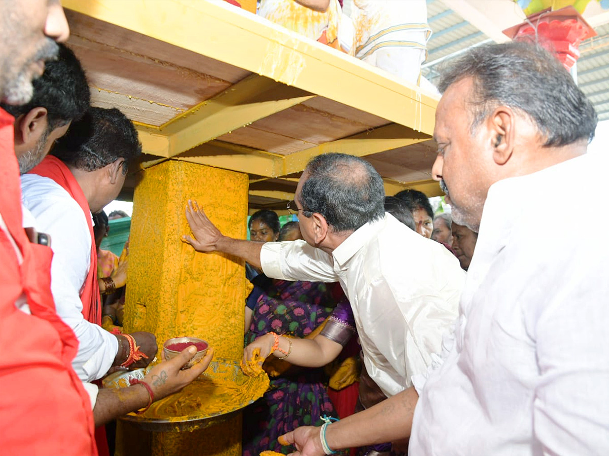 MLA Bhumana Karunakar Reddy Visit Tataiahgunta Gangamma Temple At Tirupati Photos - Sakshi25