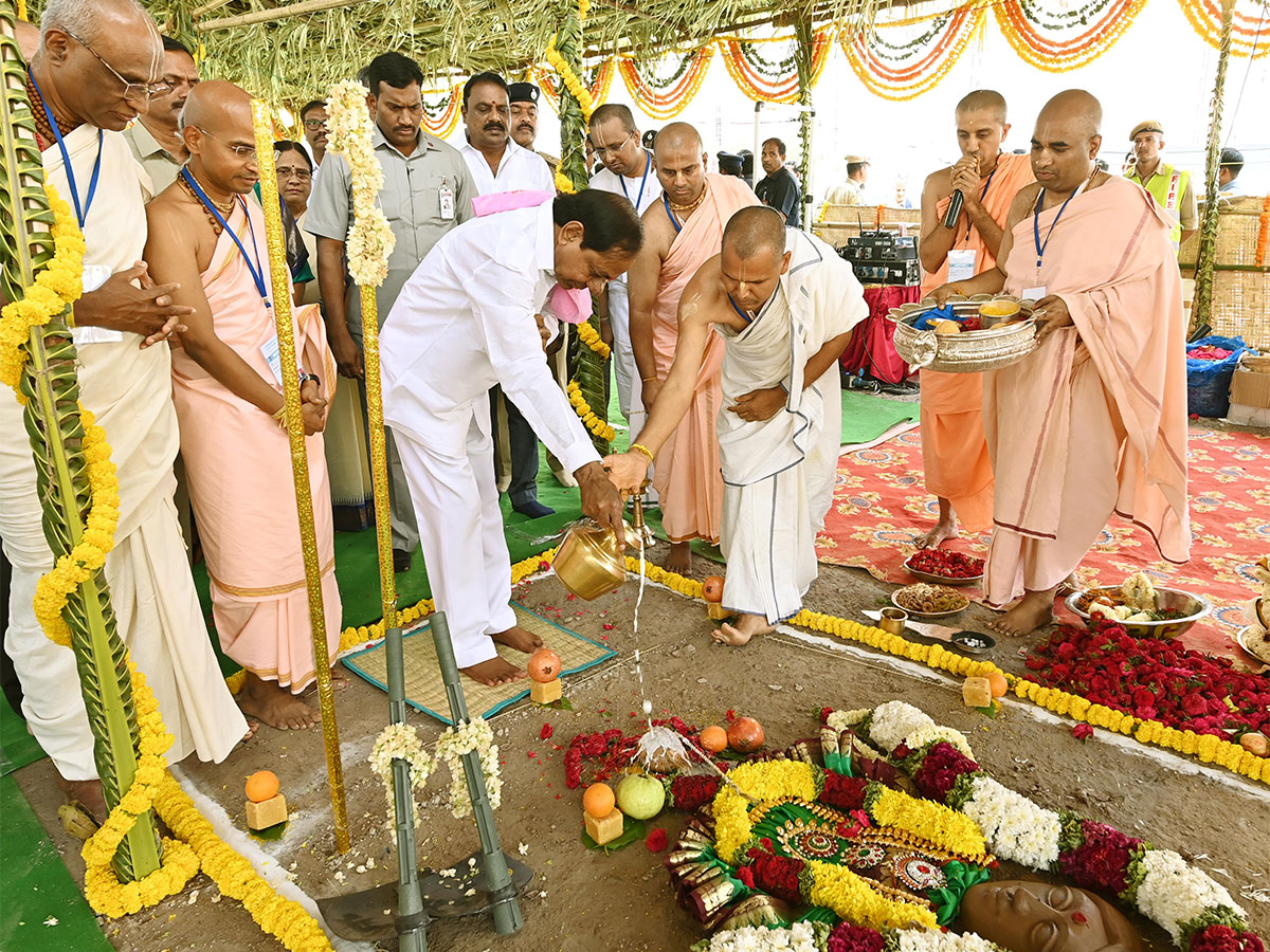 inaugurating The SriKrishna Temple in Hyderabad - Sakshi13