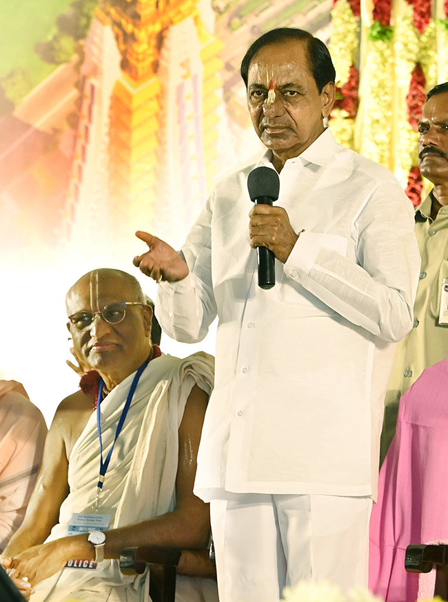 inaugurating The SriKrishna Temple in Hyderabad - Sakshi15