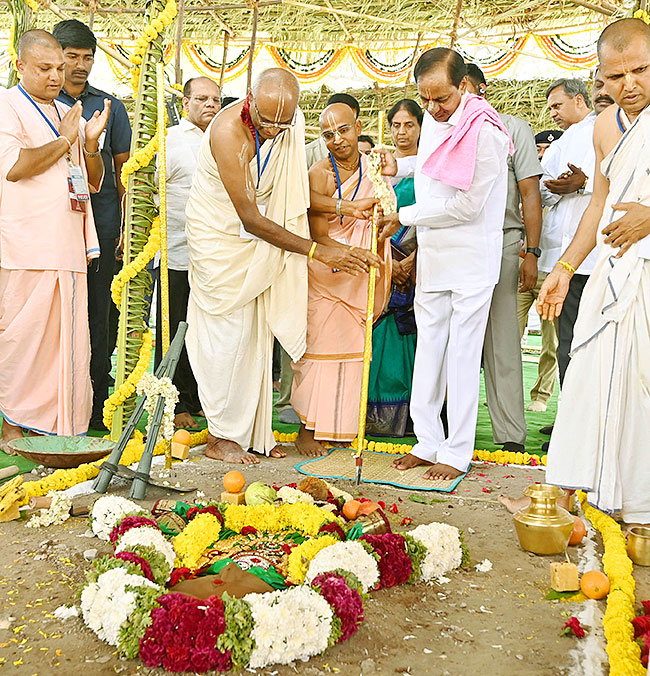 inaugurating The SriKrishna Temple in Hyderabad - Sakshi17