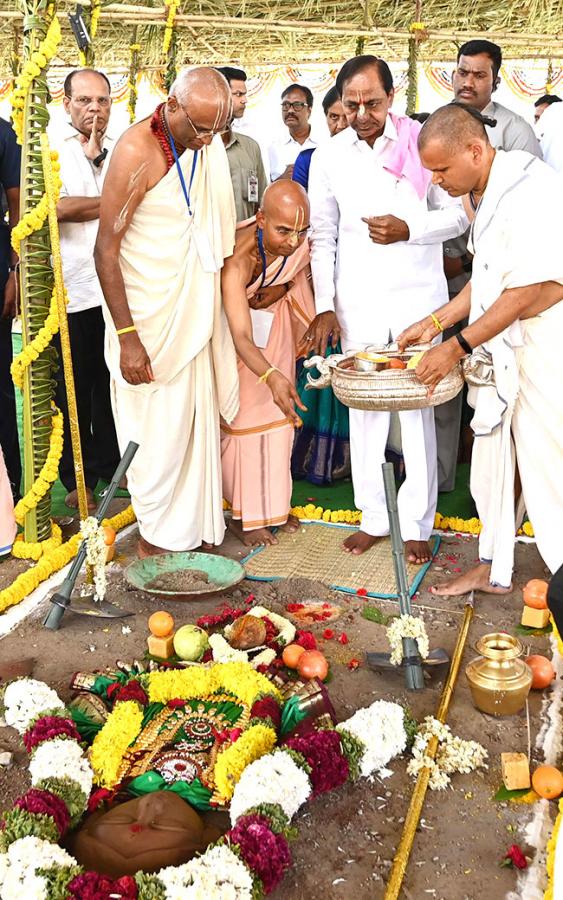 inaugurating The SriKrishna Temple in Hyderabad - Sakshi19