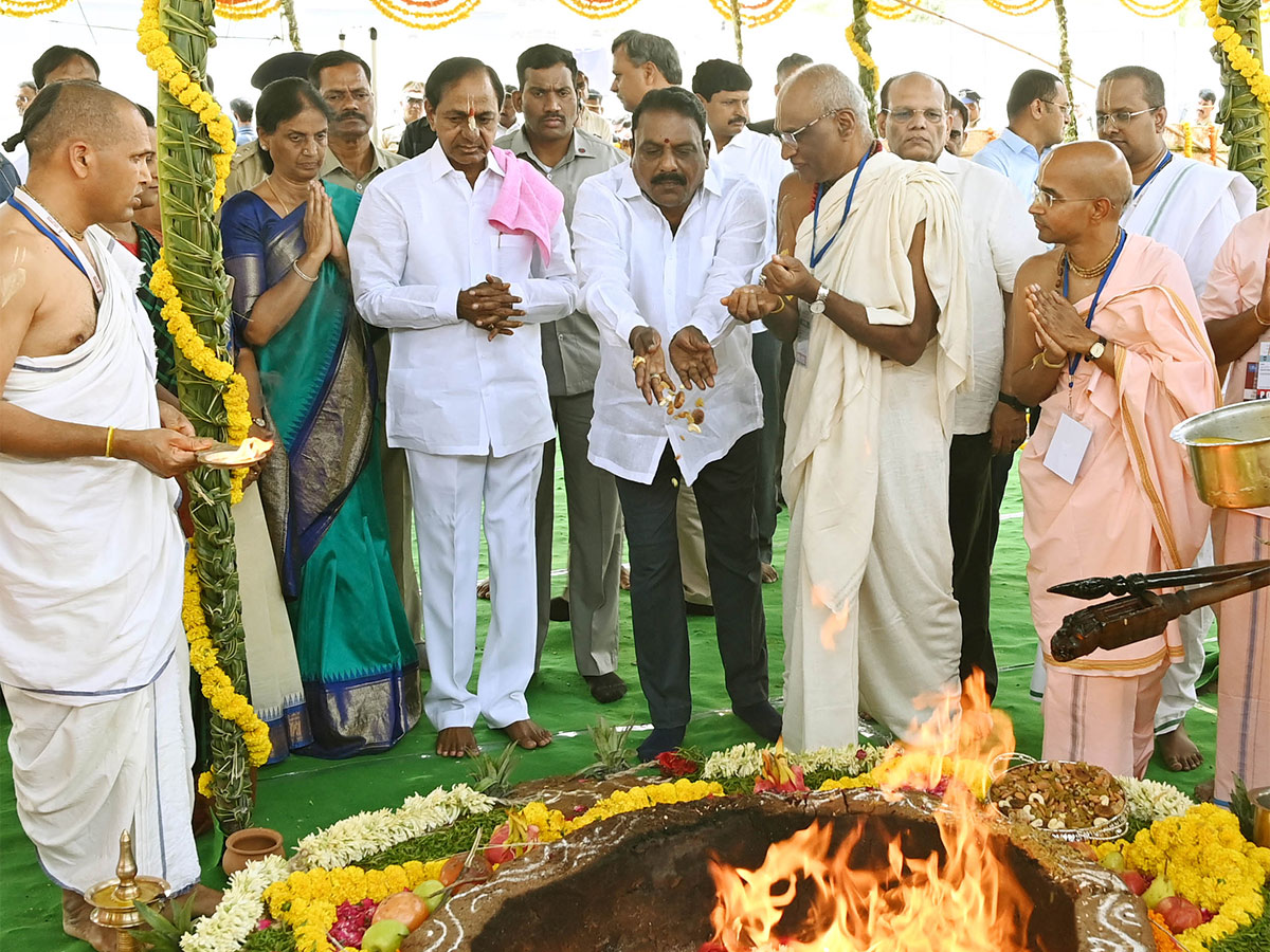 inaugurating The SriKrishna Temple in Hyderabad - Sakshi2