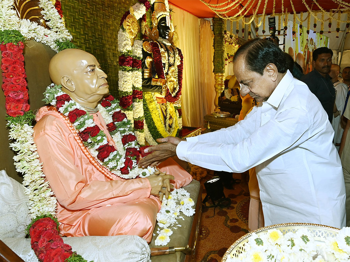 inaugurating The SriKrishna Temple in Hyderabad - Sakshi21