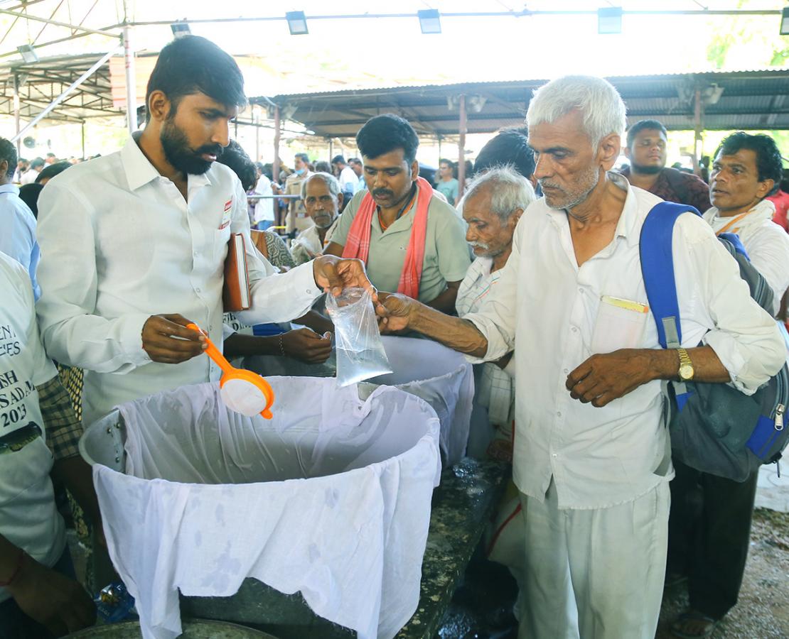 Fish Medicine Distribution Nampally Exhibition Grounds Photos - Sakshi9