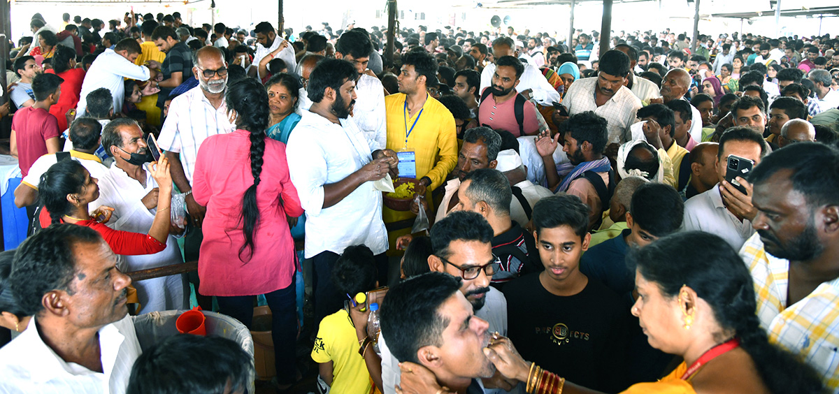 Fish Medicine Distribution Nampally Exhibition Grounds Photos - Sakshi26