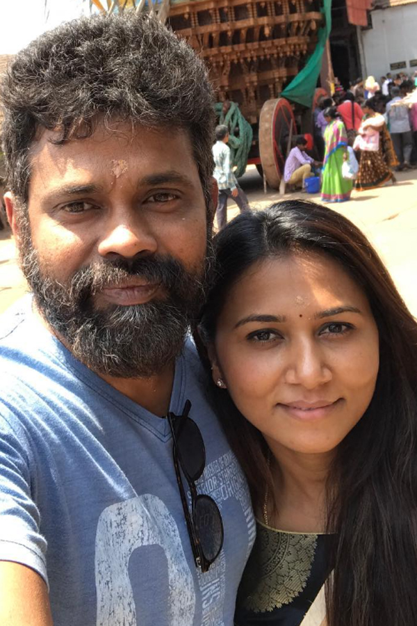 Director Sukumar Thabitha 14 Years Of Marriage Rare Photos - Sakshi7