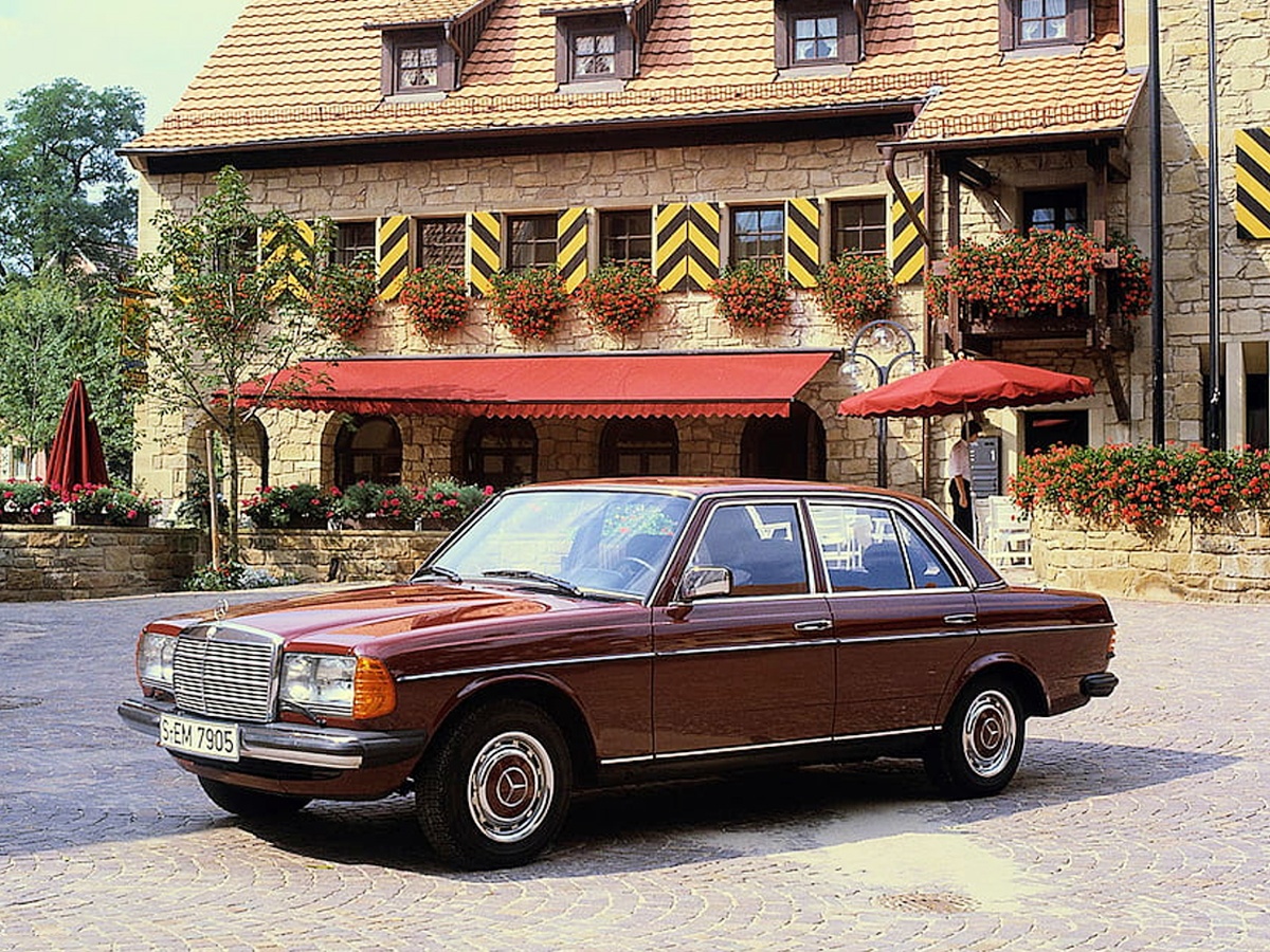 History Of Mercedes Benz Evolution Of Luxury Saloon - Sakshi6