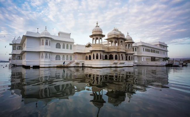 Top 10 Beautiful Palaces In India - Sakshi3