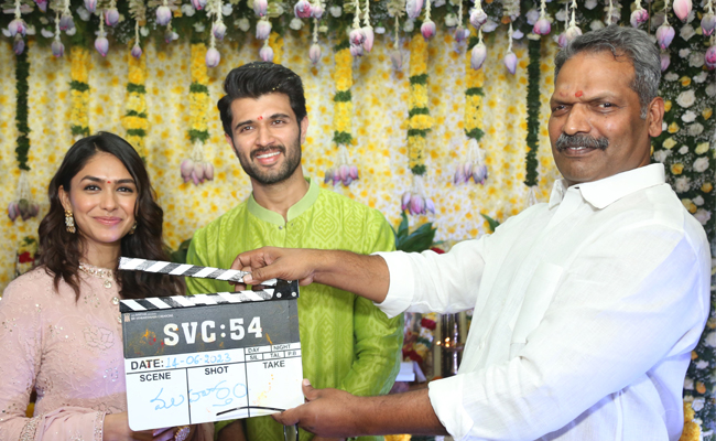 Vijay Devarakonda And Mrunal Thakur New Movie Launch Photo Gallery - Sakshi8