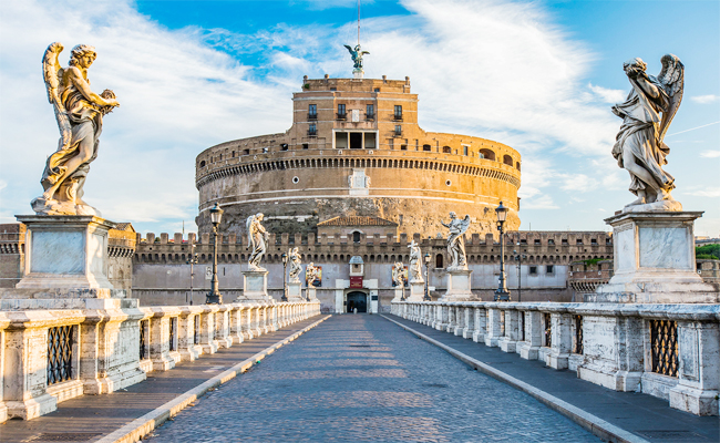 Top 10 Most Famous Tombs In The World - Sakshi6