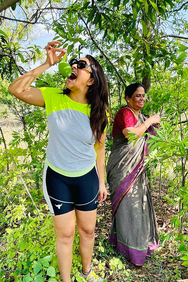 Anchor Anasuya with Husband at Mango Farm House Photos - Sakshi4