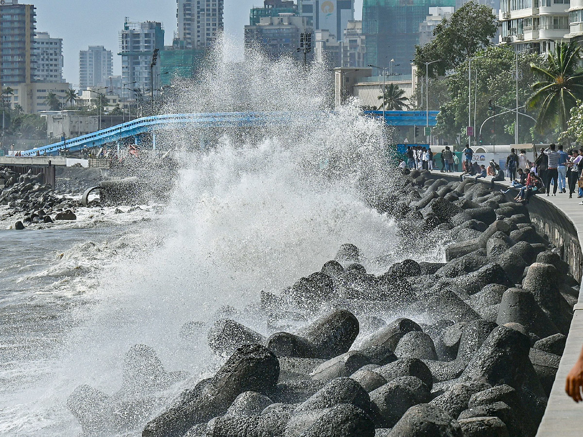 Cyclone Biparjoy heads towards Gujarat And Mumbai coastline Photos - Sakshi11