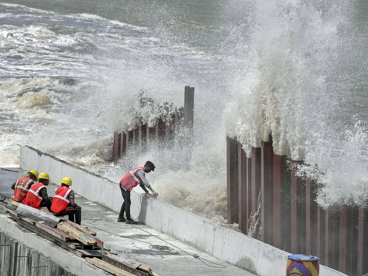 Cyclone Biparjoy heads towards Gujarat And Mumbai coastline Photos - Sakshi1