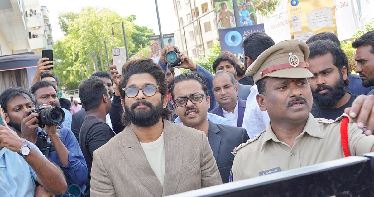 Huge Fans At Allu Arjun AAA Cinemas Theatre Opening Ceremony In Ameerpet, Images Inside - Sakshi17