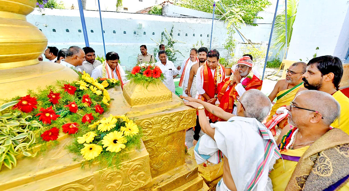 KTR Laying Foundation Stone for Re Construction of Sri Venugopala Swami Temple - Sakshi12