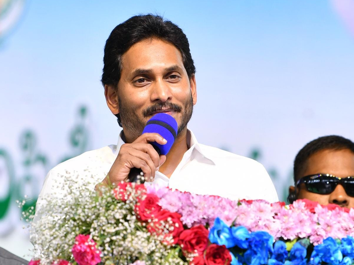 CM YS Jagan Gudivada Tour Photos - Sakshi6