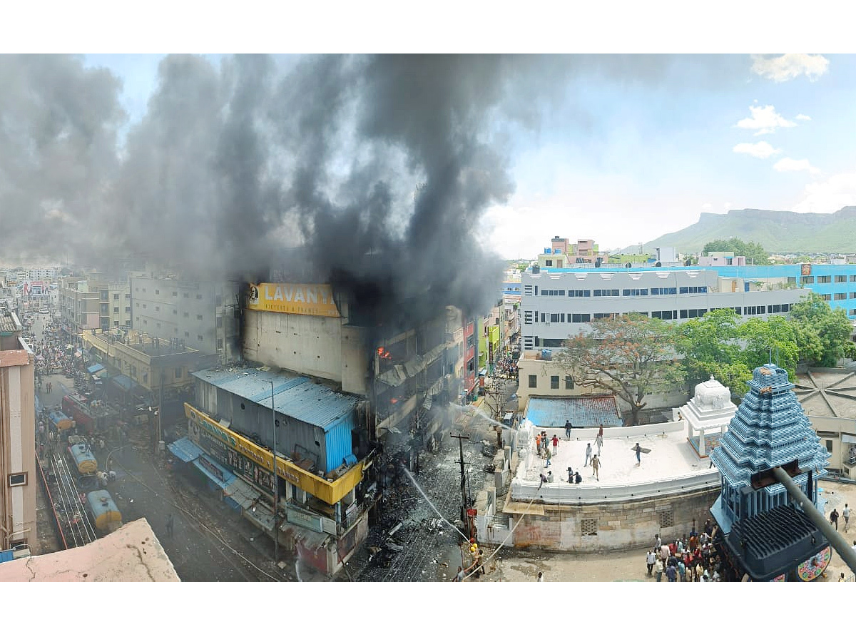 Massive fire breaks out near Govindaraja Swamy temple At Tirupati Photos - Sakshi5