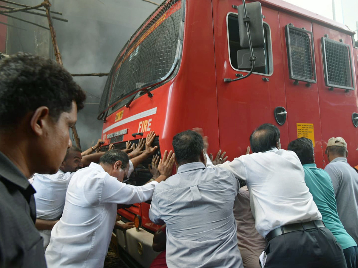 Massive fire breaks out near Govindaraja Swamy temple At Tirupati Photos - Sakshi10