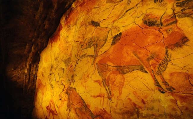 Top 10 Oldest Cave Paintings In The World - Sakshi8