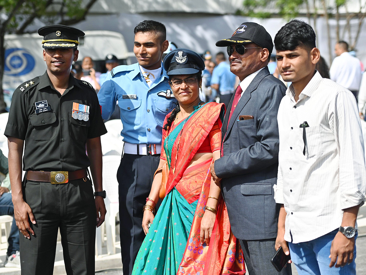 President Droupadi Murmu Reviews Combined Graduation Parade At Air Force Academy Photos - Sakshi16