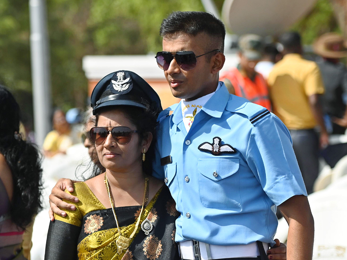 President Droupadi Murmu Reviews Combined Graduation Parade At Air Force Academy Photos - Sakshi17