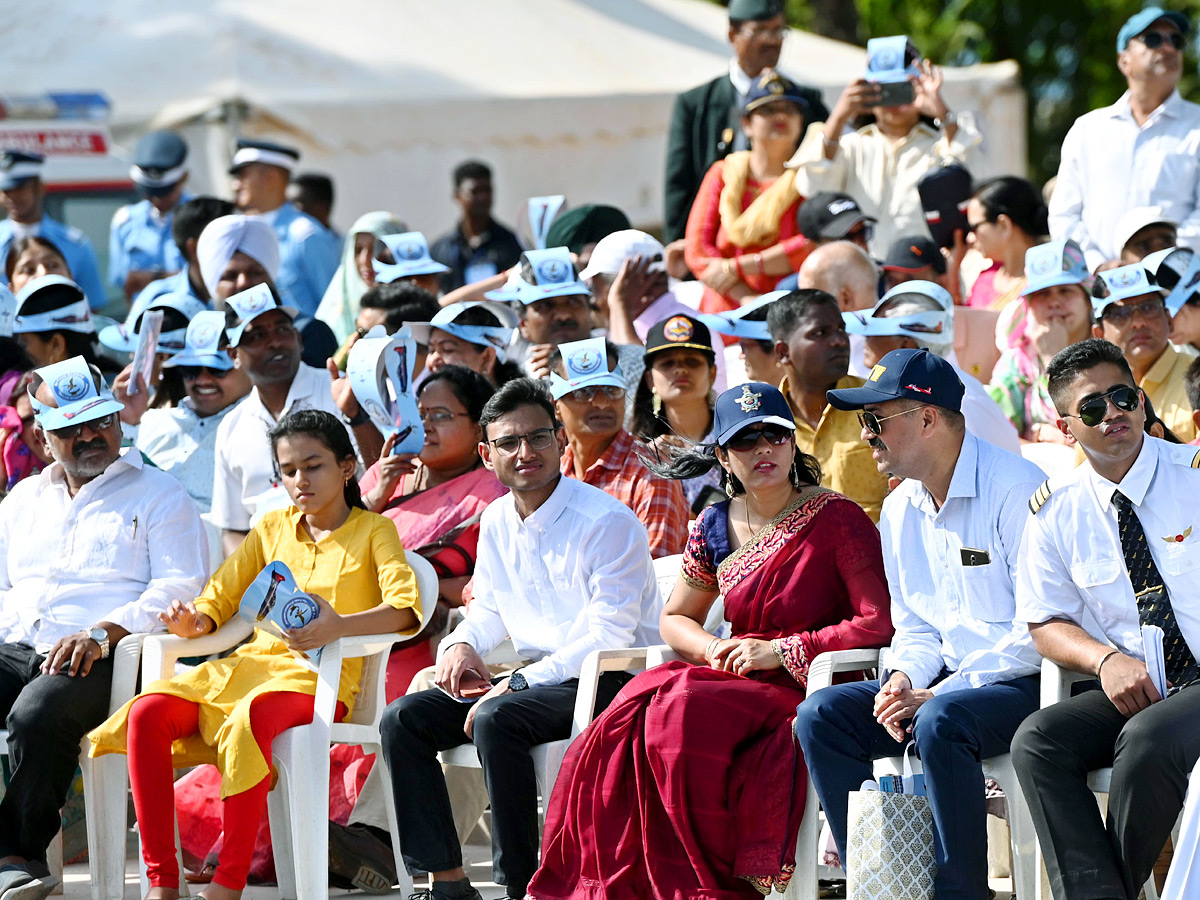 President Droupadi Murmu Reviews Combined Graduation Parade At Air Force Academy Photos - Sakshi22