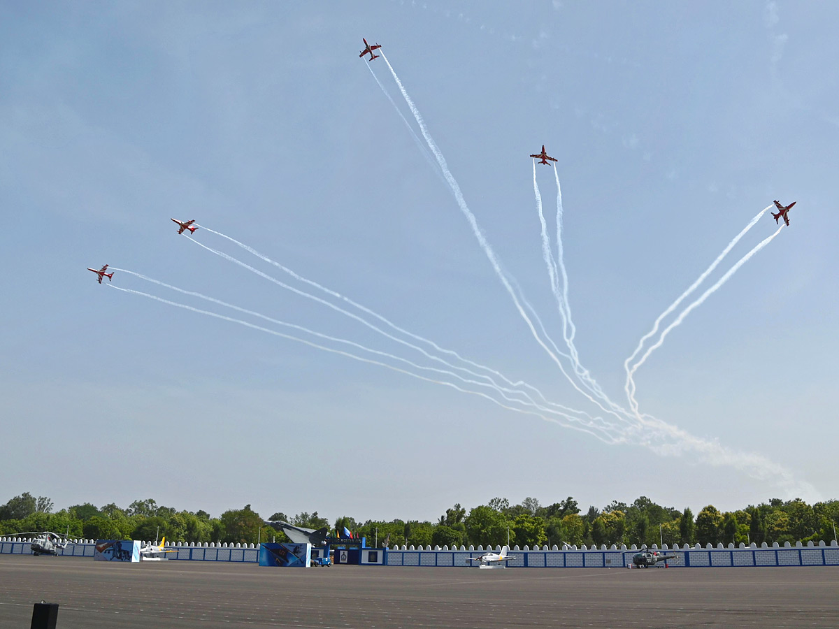 President Droupadi Murmu Reviews Combined Graduation Parade At Air Force Academy Photos - Sakshi30