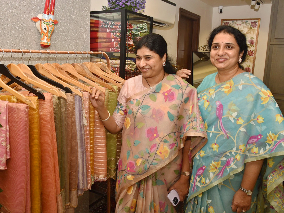 Handloom Exhibition In Banjara Hills Photos - Sakshi13