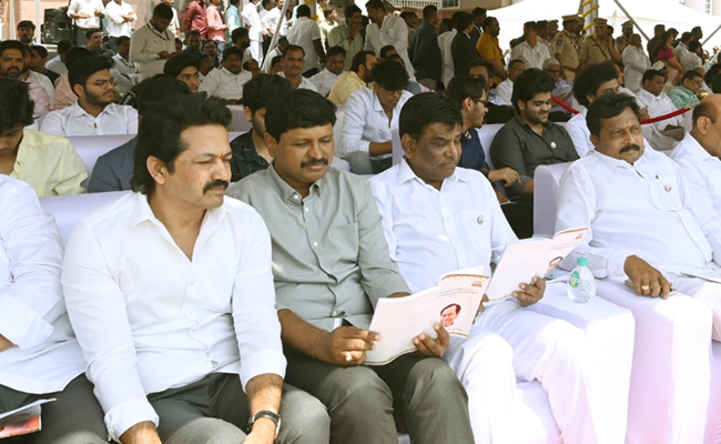 CM KCR At Telangana Formation Day 2023 Celebrations - Sakshi7