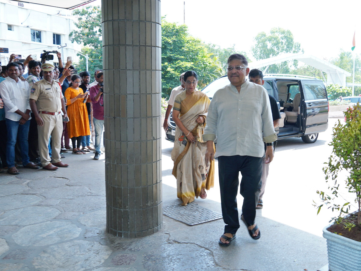 Mega Star Chiranjeevi And Family At Apollo Hospitals Photos - Sakshi10