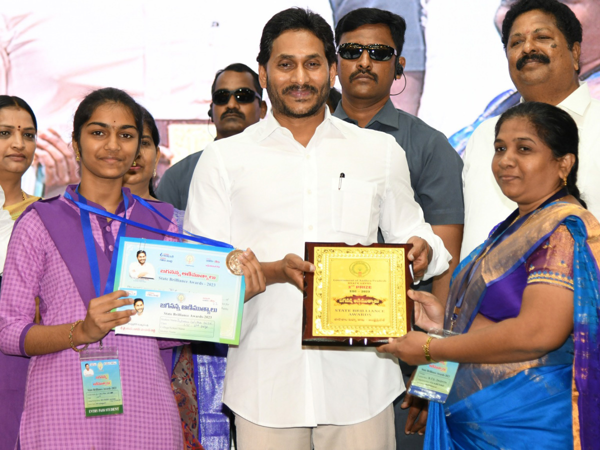 CM YS Jagan At Jagananna Animutyalu Awards Programme Photos - Sakshi30